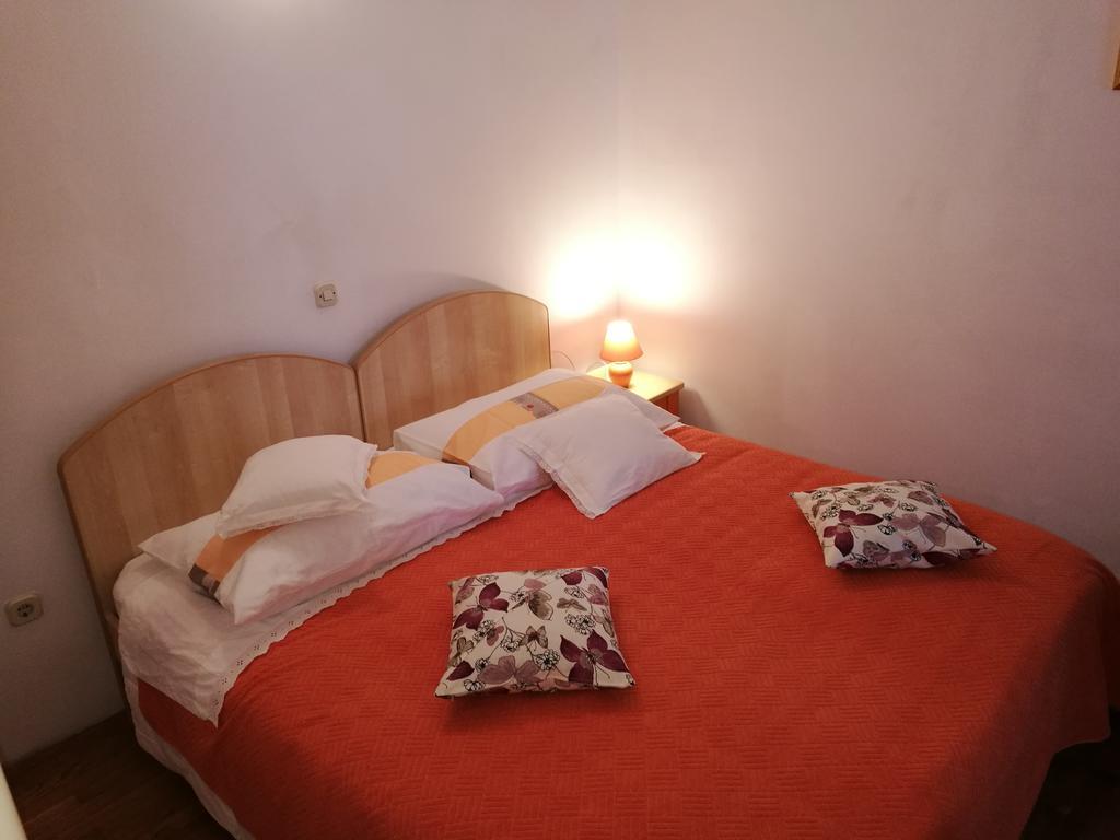 Apartments Kuca Mala Split Exterior photo